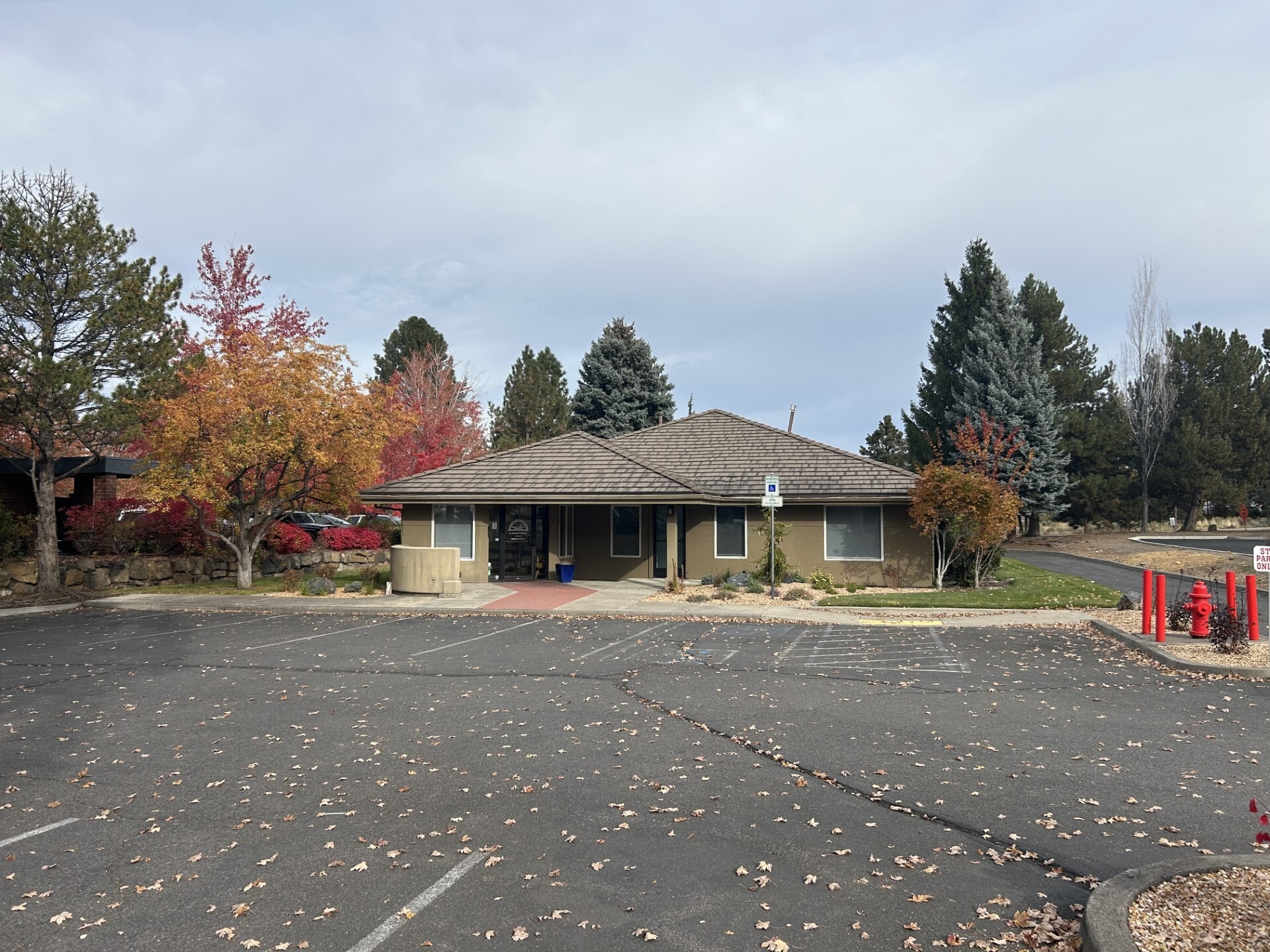 2190 NE Professional Ct, Bend, OR for Rent