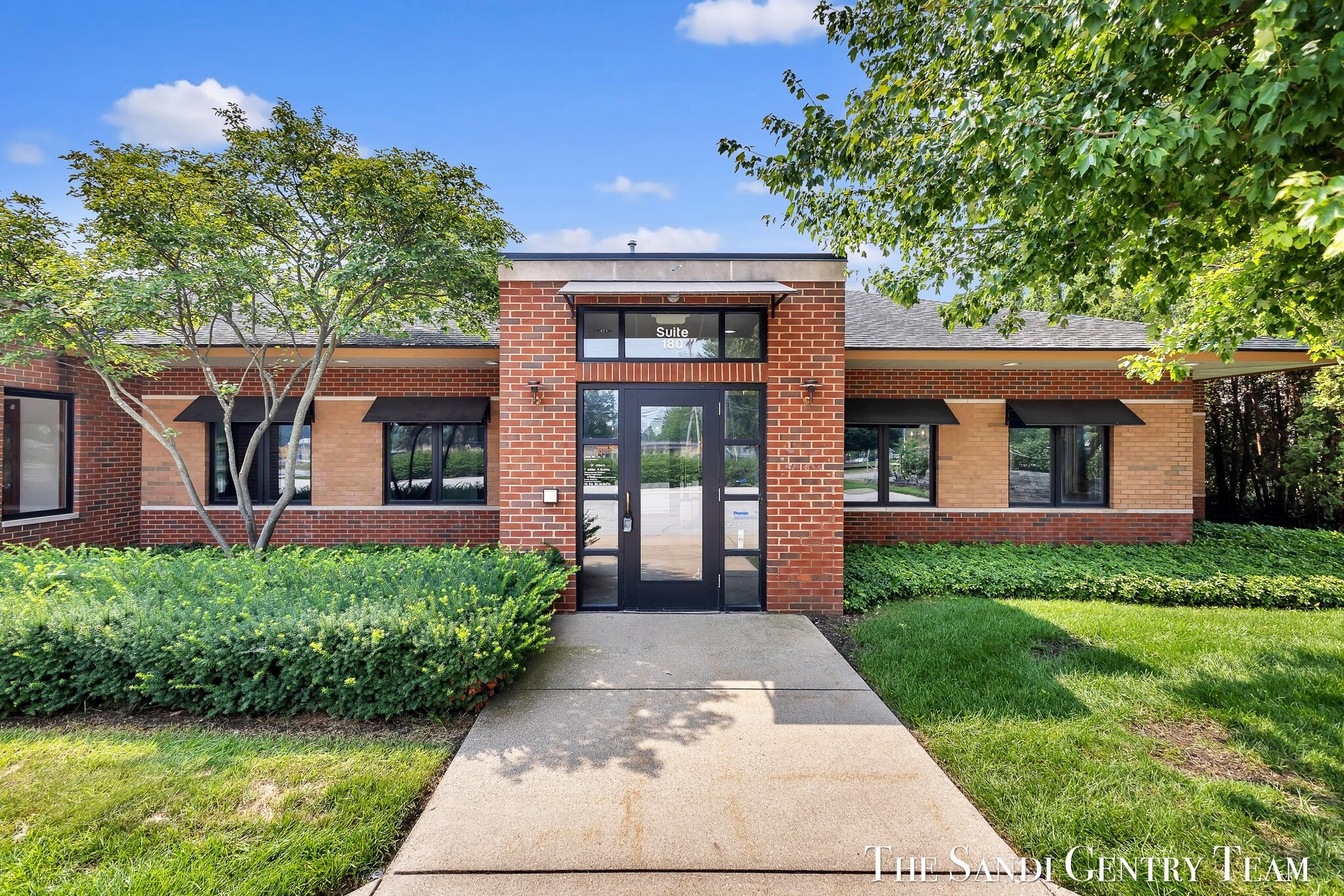 16986 Robbins Rd, Grand Haven, MI for Rent