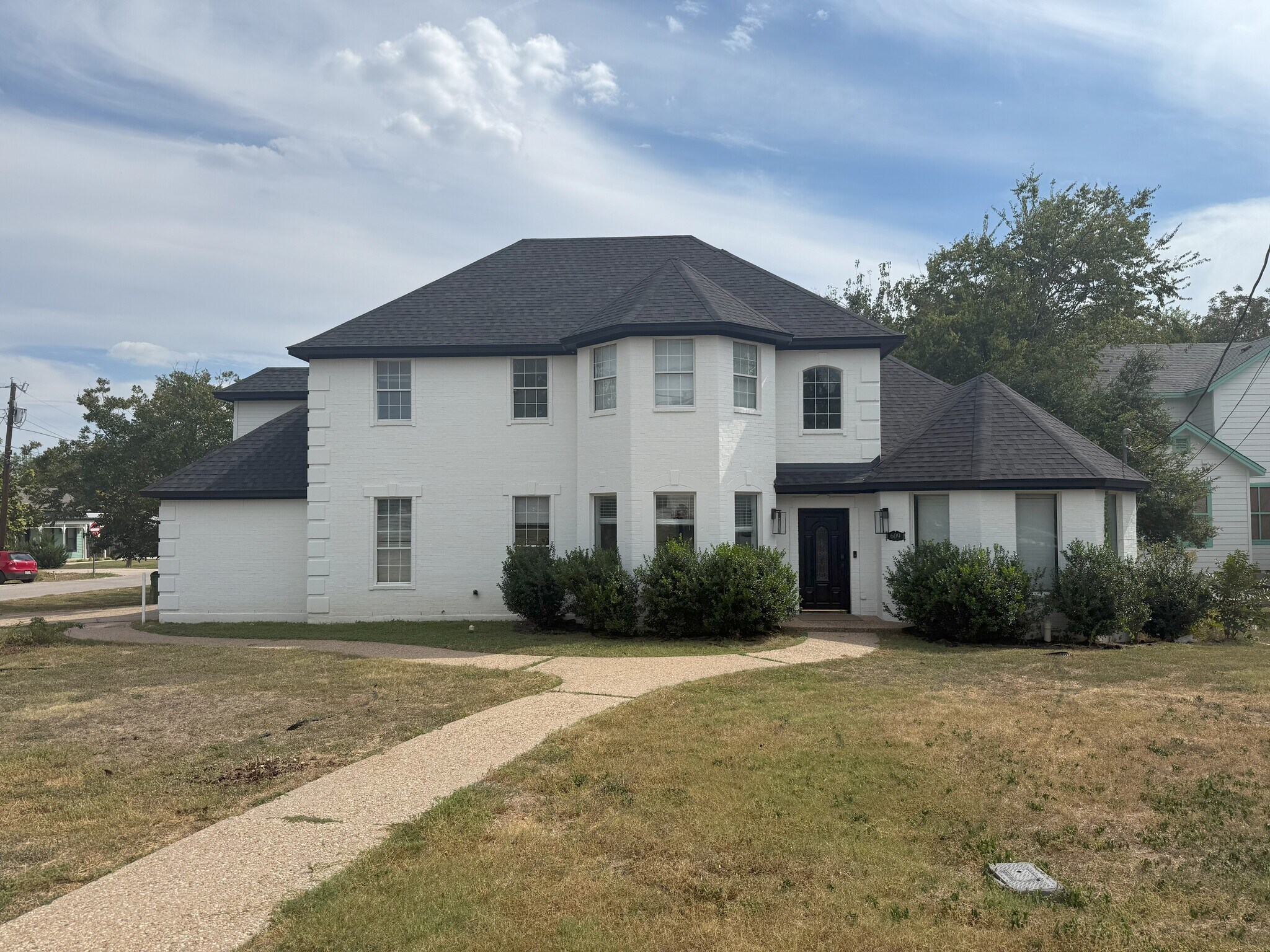 609 E Main St, Round Rock, TX for Rent