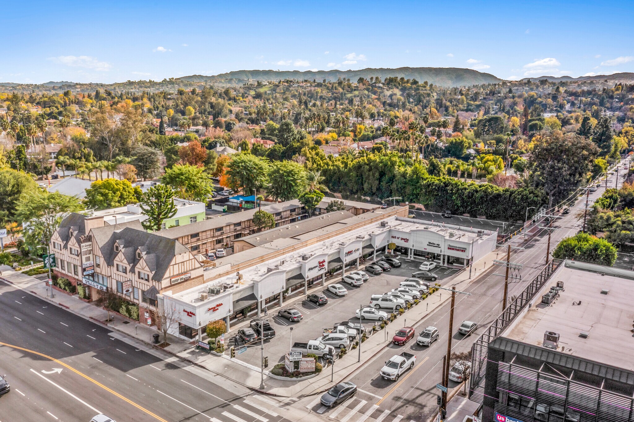 19458 Ventura Blvd, Tarzana, CA for Rent