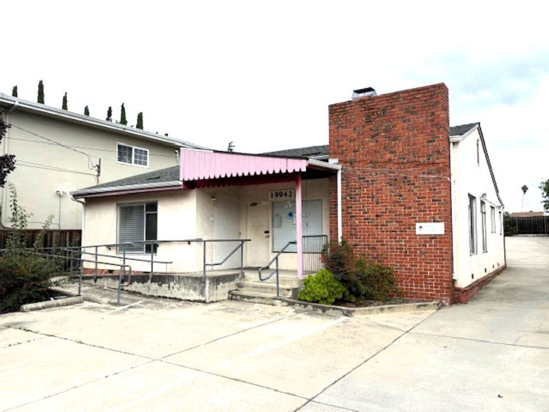 19942 Lake Chabot Rd, Castro Valley, CA for Sale