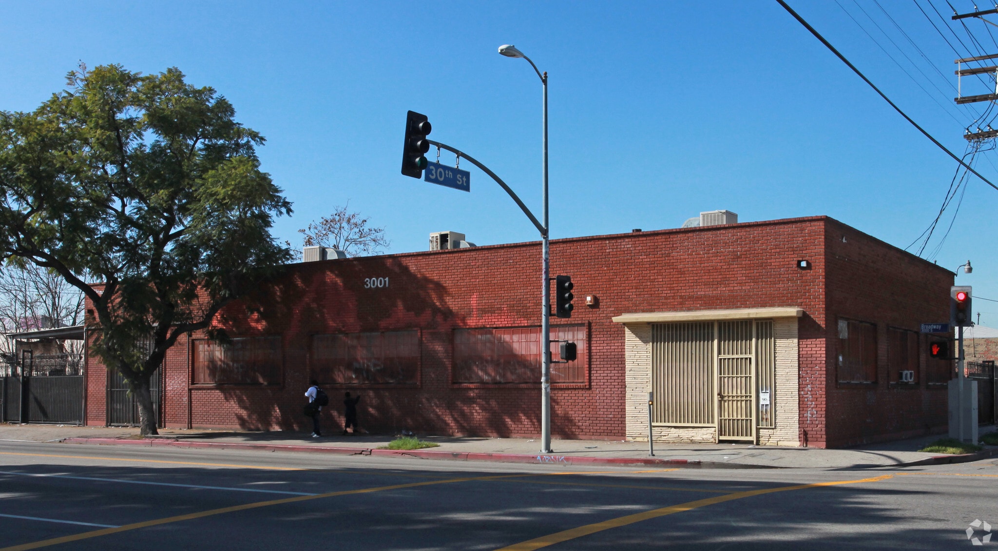 3001 S Broadway, Los Angeles, CA for Rent