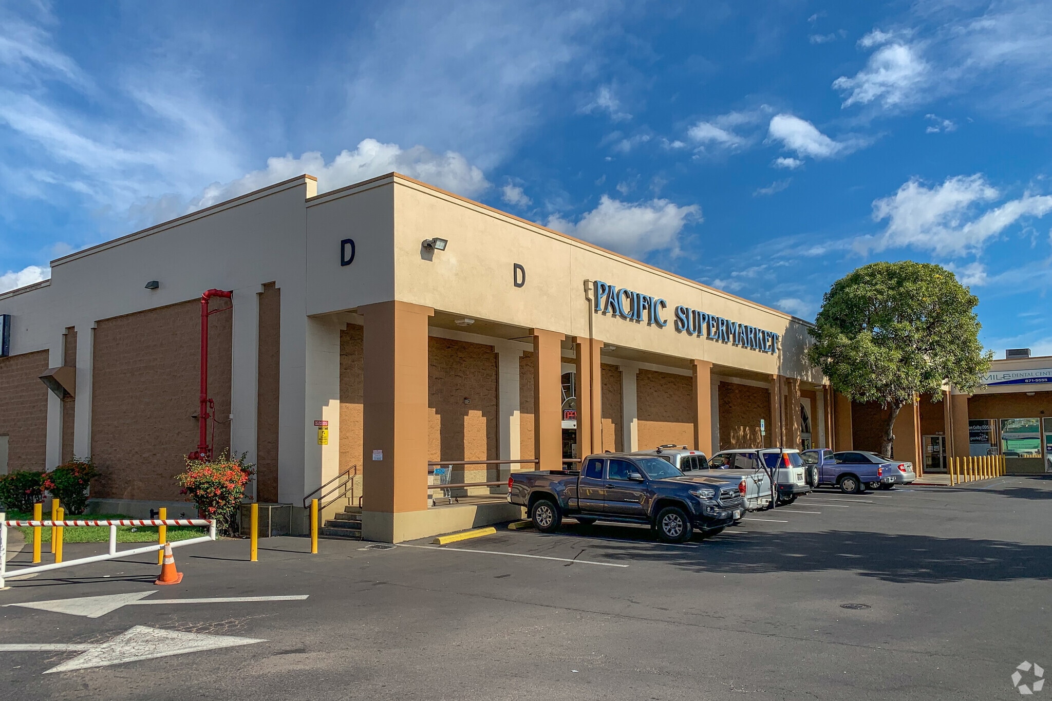 94-300 Farrington Hwy, Waipahu, HI for Rent