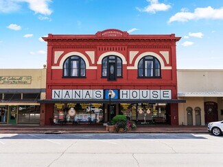 Bay City, TX Storefront Retail/Residential - 1728 6th St