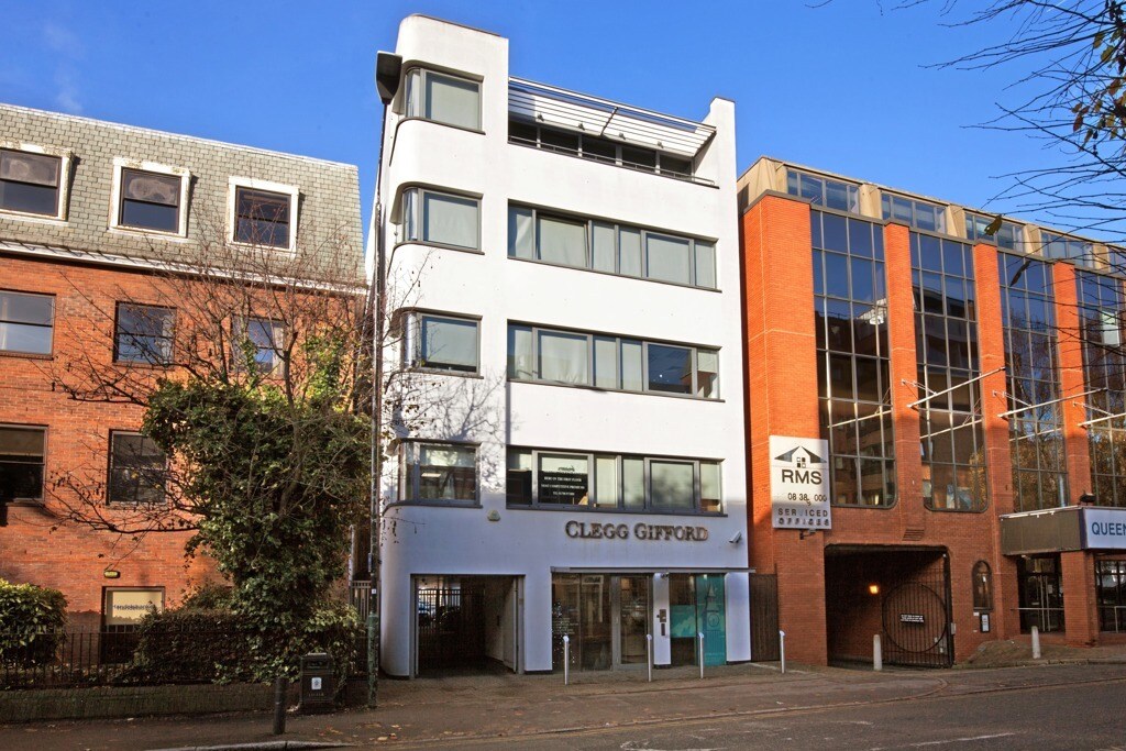 7 Eastern Rd, Romford, ESS for Sale