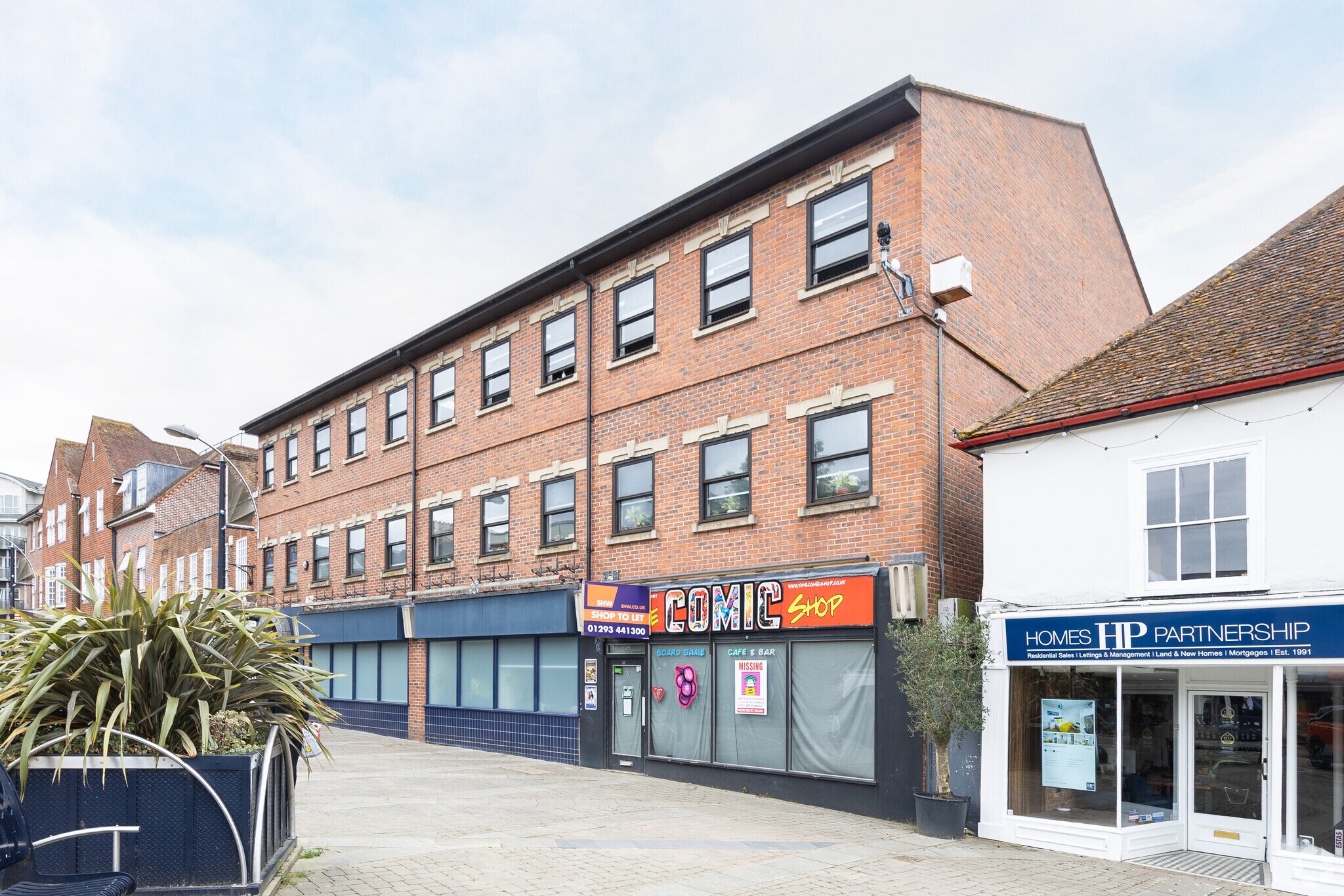 38-42 High St, Crawley, WSX for Rent