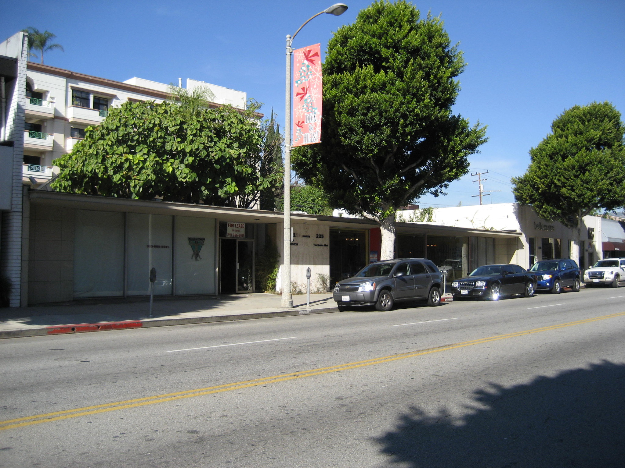 221-225 N Robertson Blvd, Beverly Hills, CA for Rent