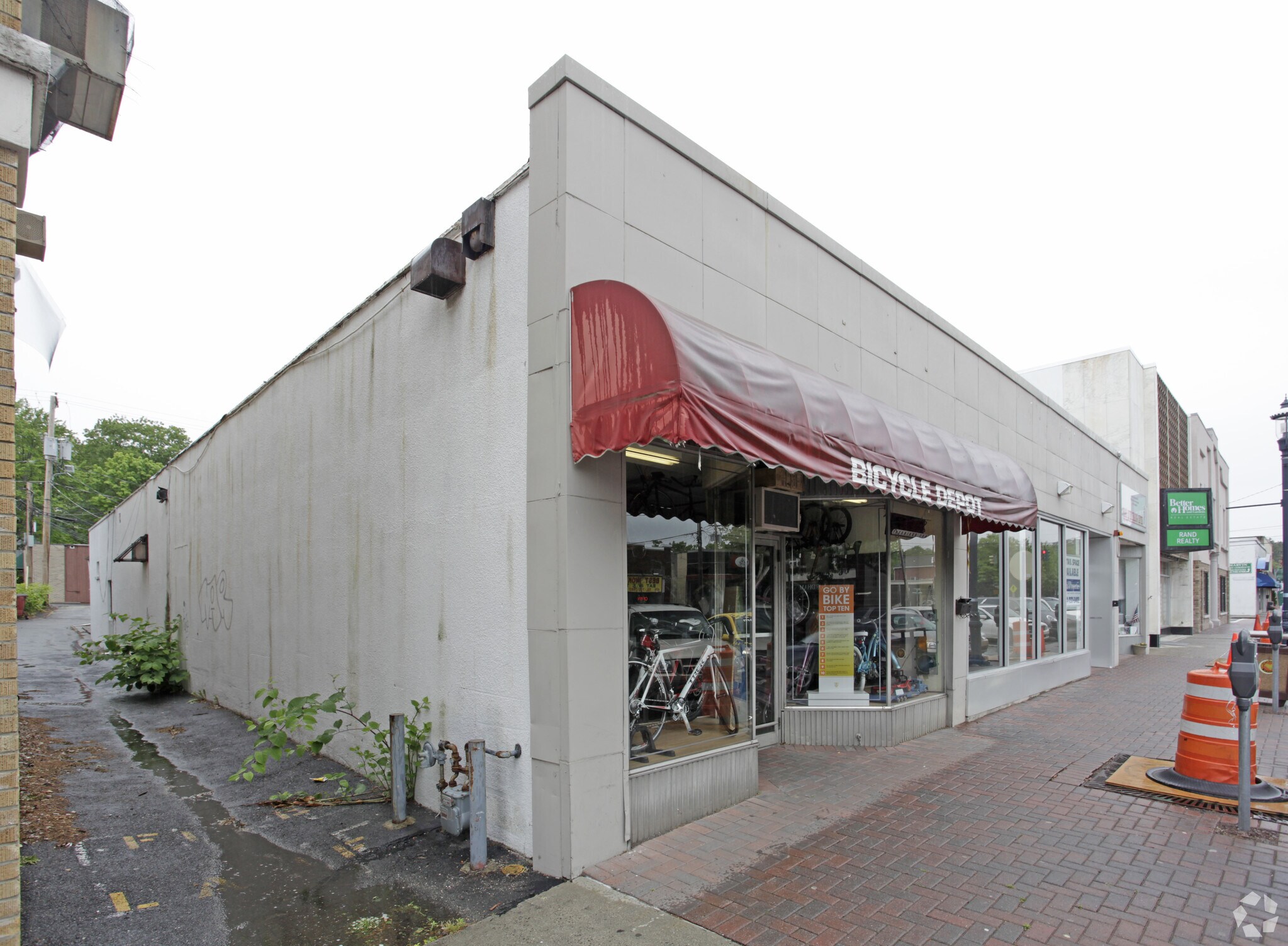 17 E Central Ave Pearl River, NY 10965 Retail Property for Lease on