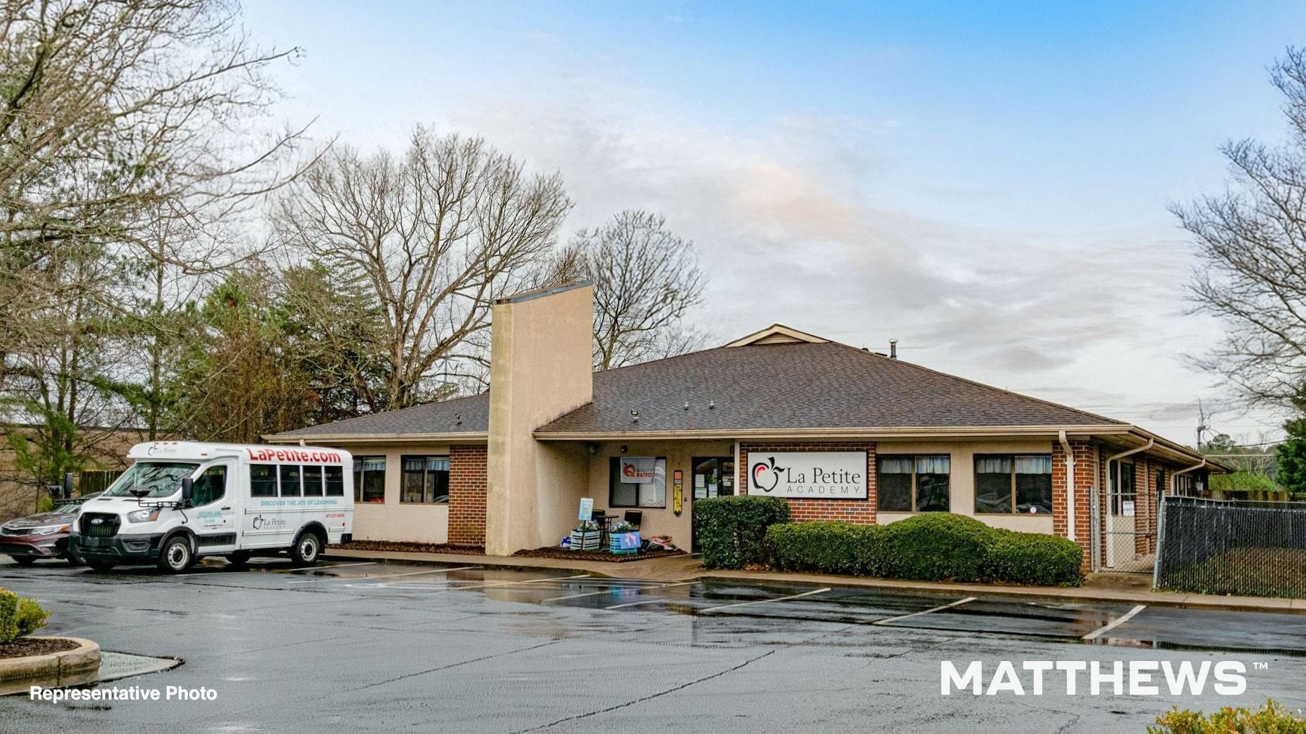 1529 Mundys Mill Rd, Jonesboro, GA for Sale