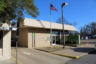 Ridgely, TN Bank - 124 S Main St