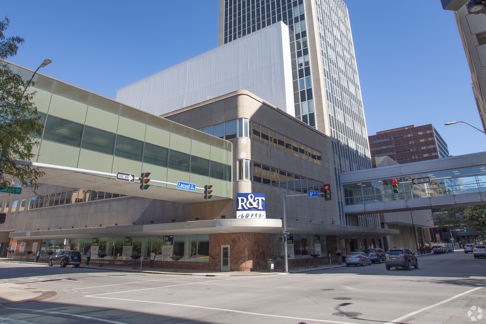 717 Locust St, Des Moines, IA for Rent