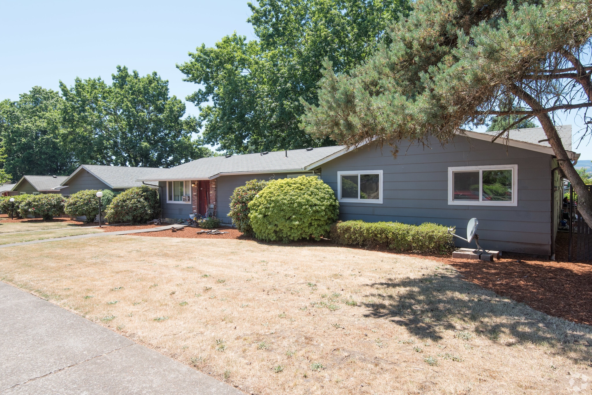 171 SW Court St, Dallas, OR for Sale