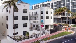 Miami Beach, FL Apartments - 2814 Collins Ave