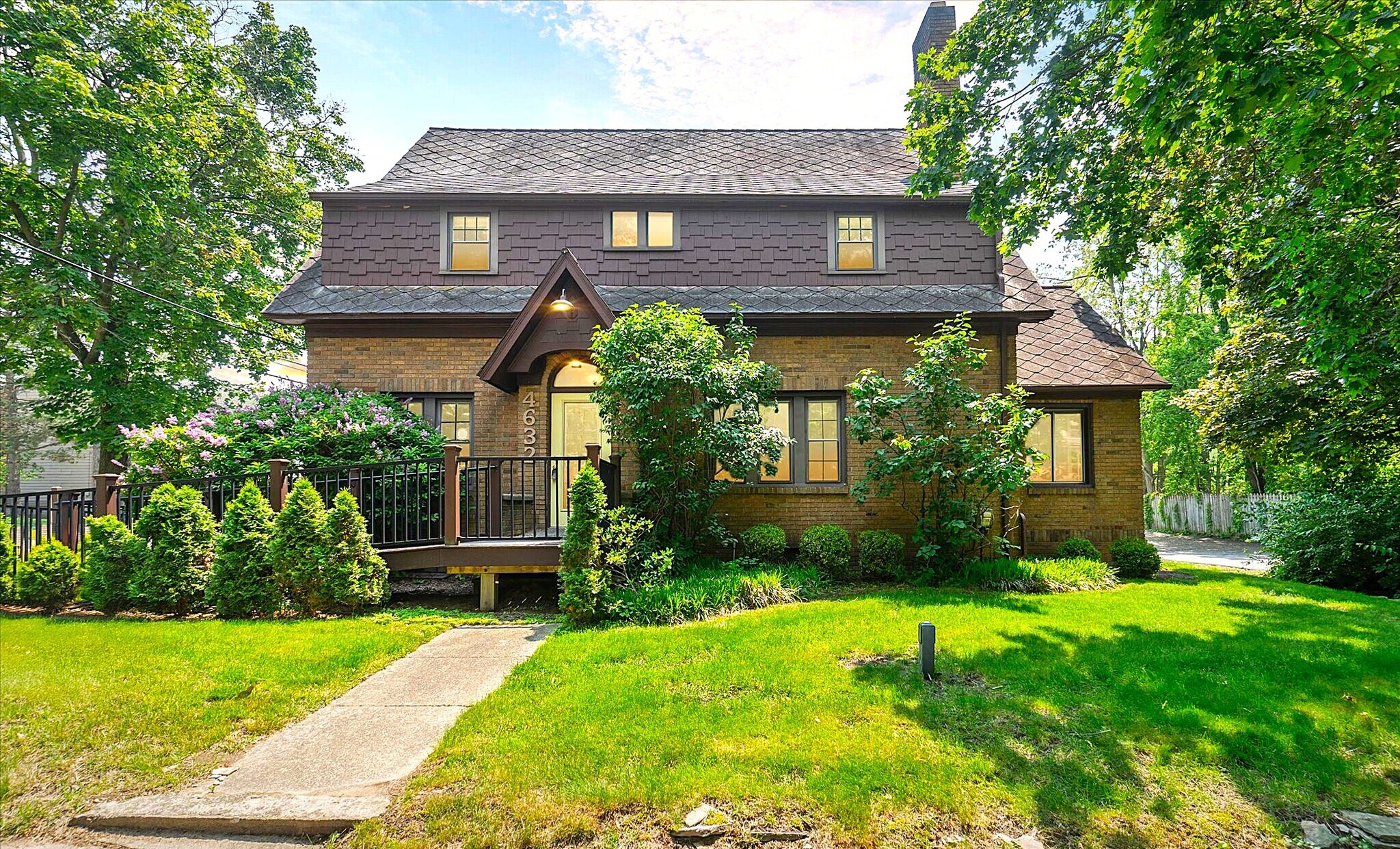 4632 Okemos Rd, Okemos, MI for Sale
