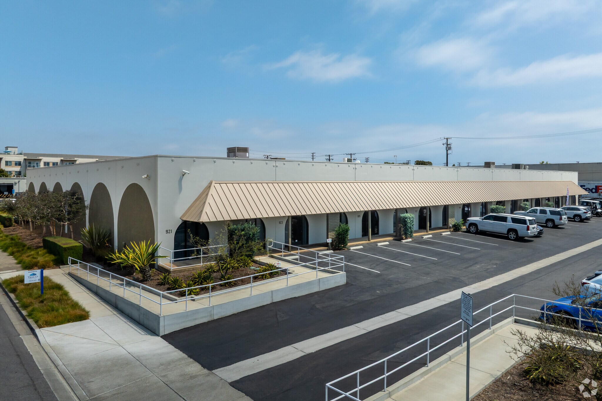 921-937 Newhall St, Costa Mesa, CA for Rent