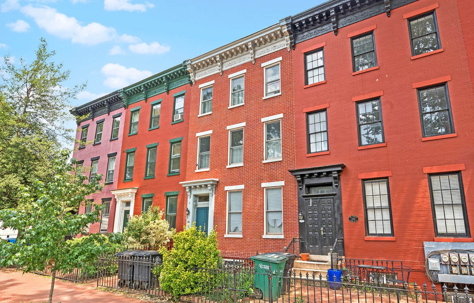 220 3rd St SE, Washington, DC for Sale