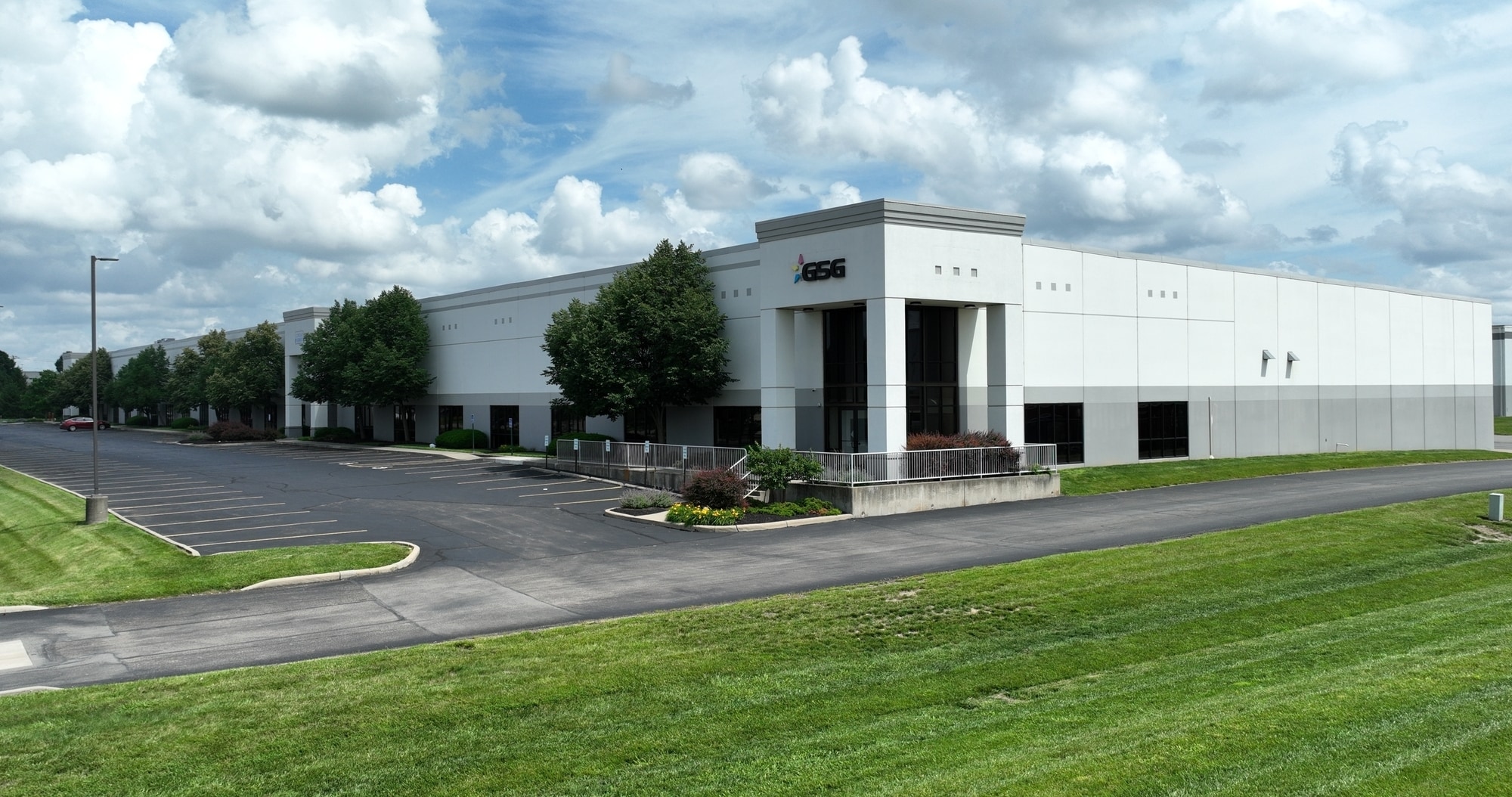 9407-9415 Meridian Way, West Chester, OH for Rent