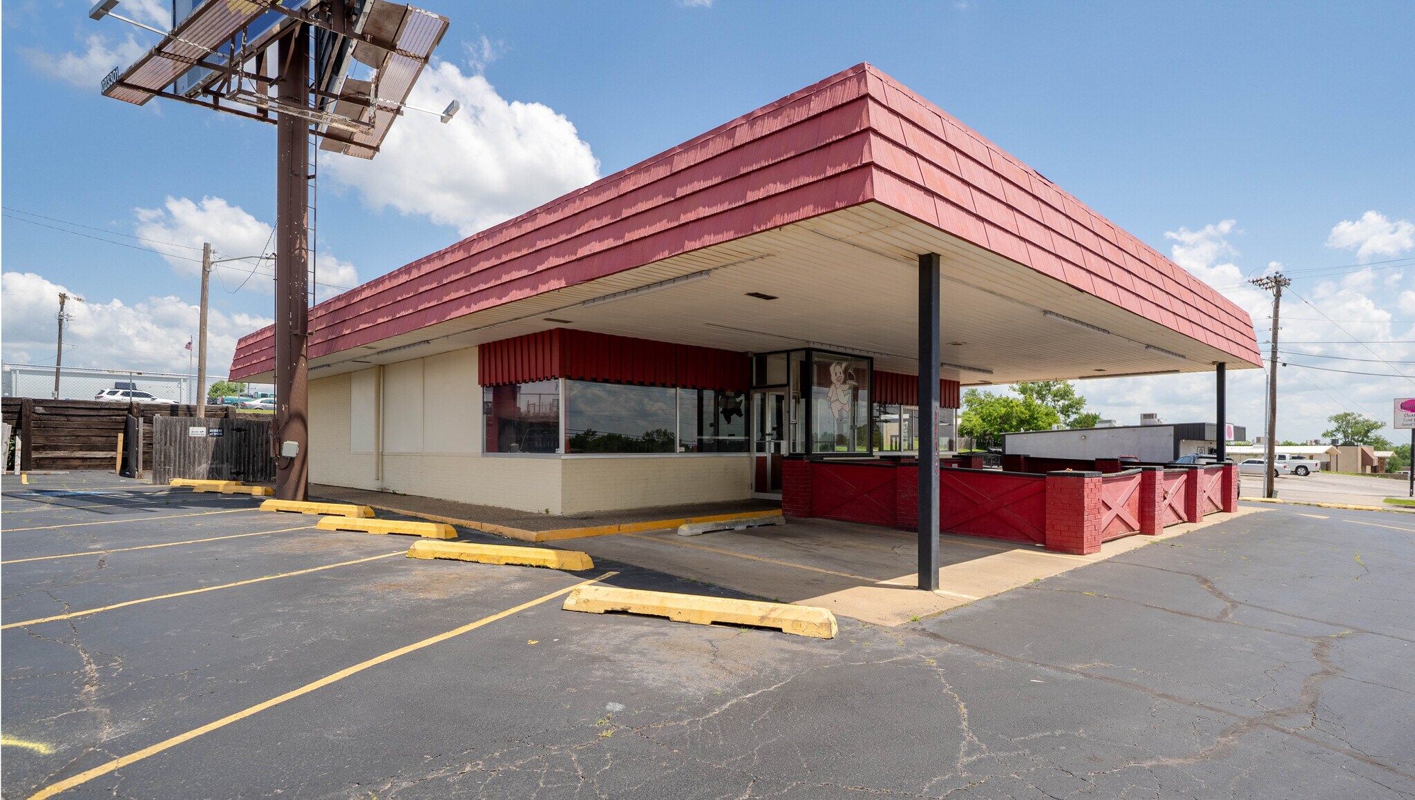 6835 E 15th St, Tulsa, OK for Rent