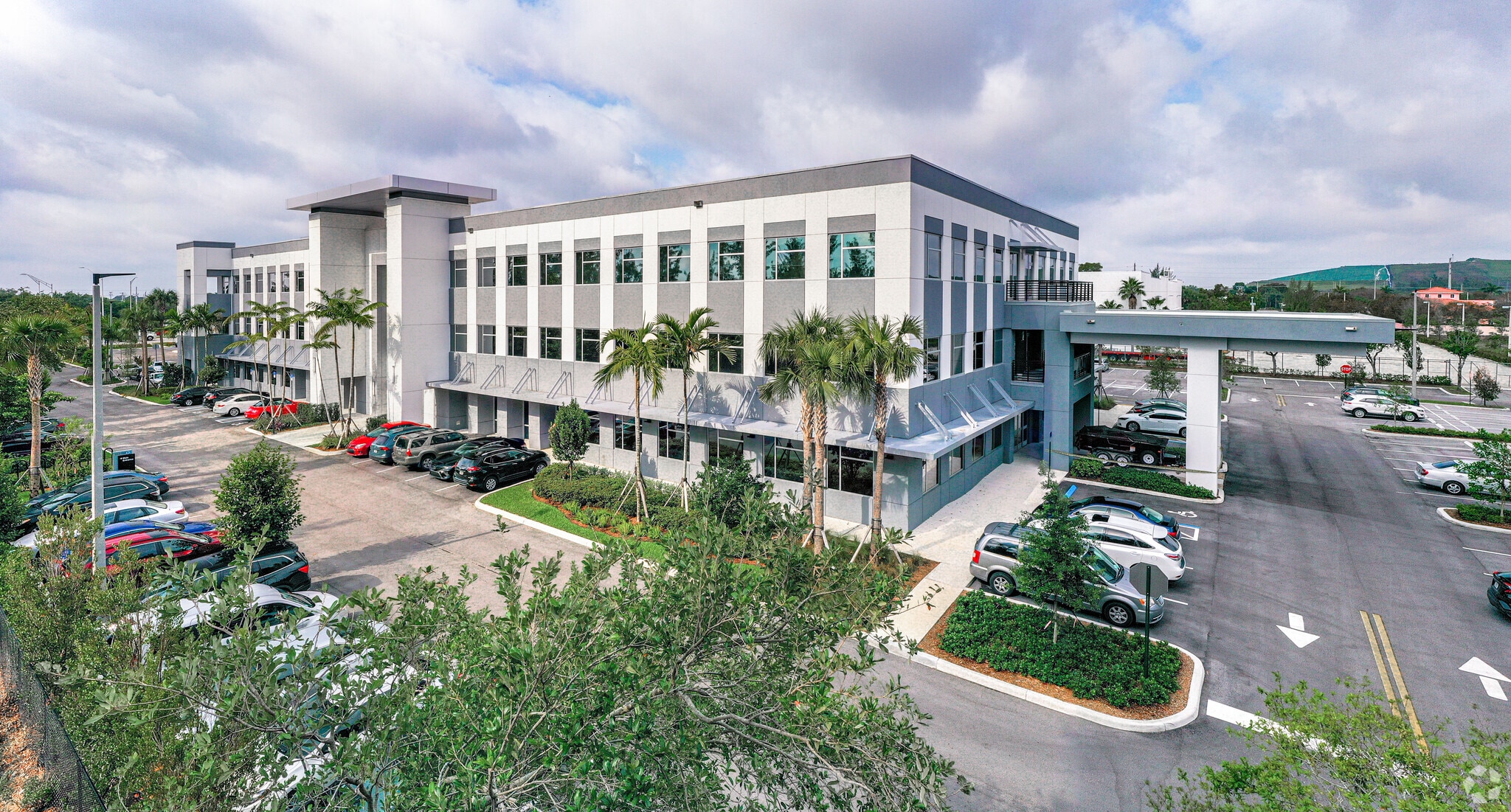 1801 W Sample Rd, Deerfield Beach, FL for Rent