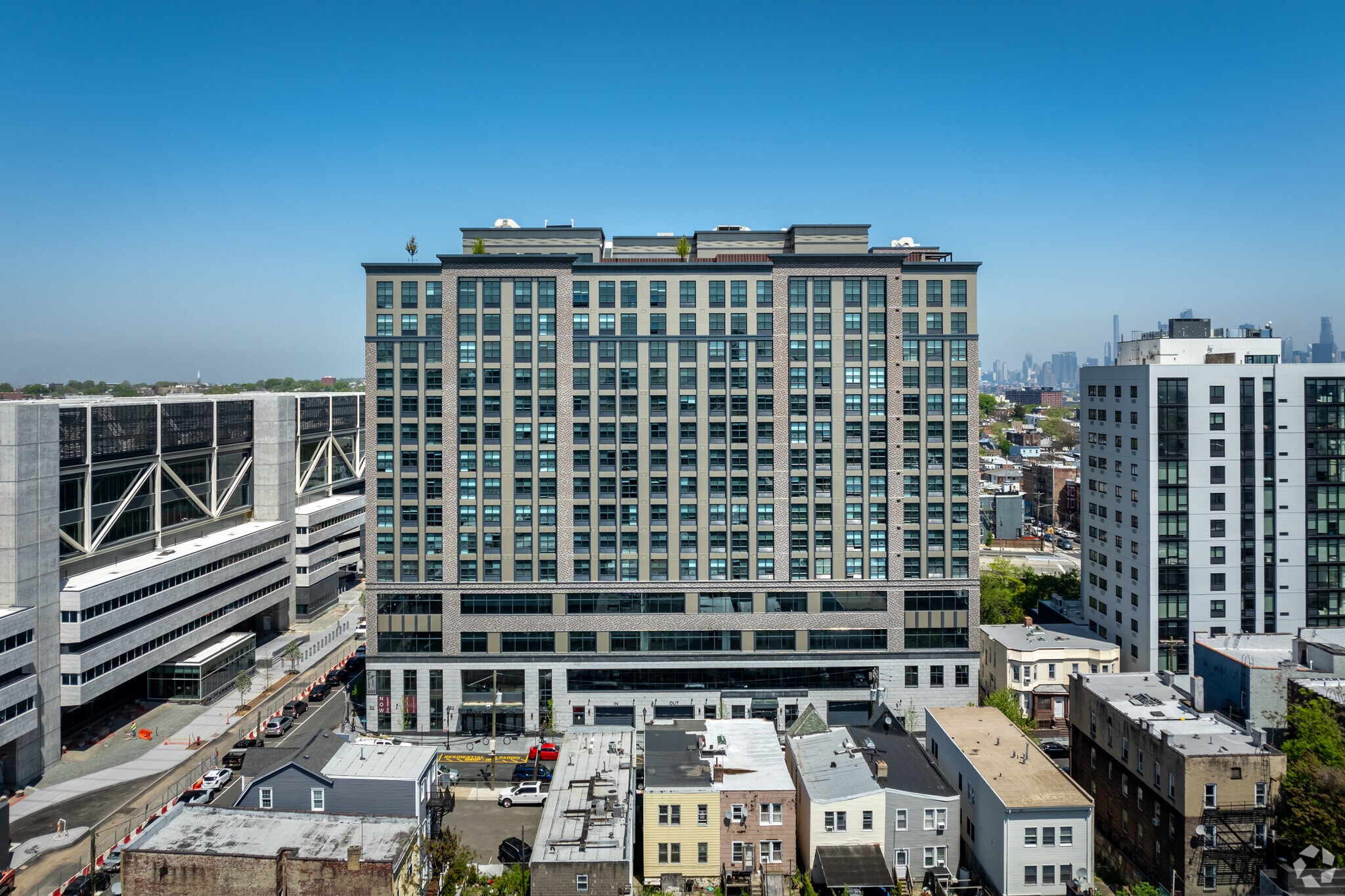 32 Oakland Ave, Jersey City, NJ for Rent