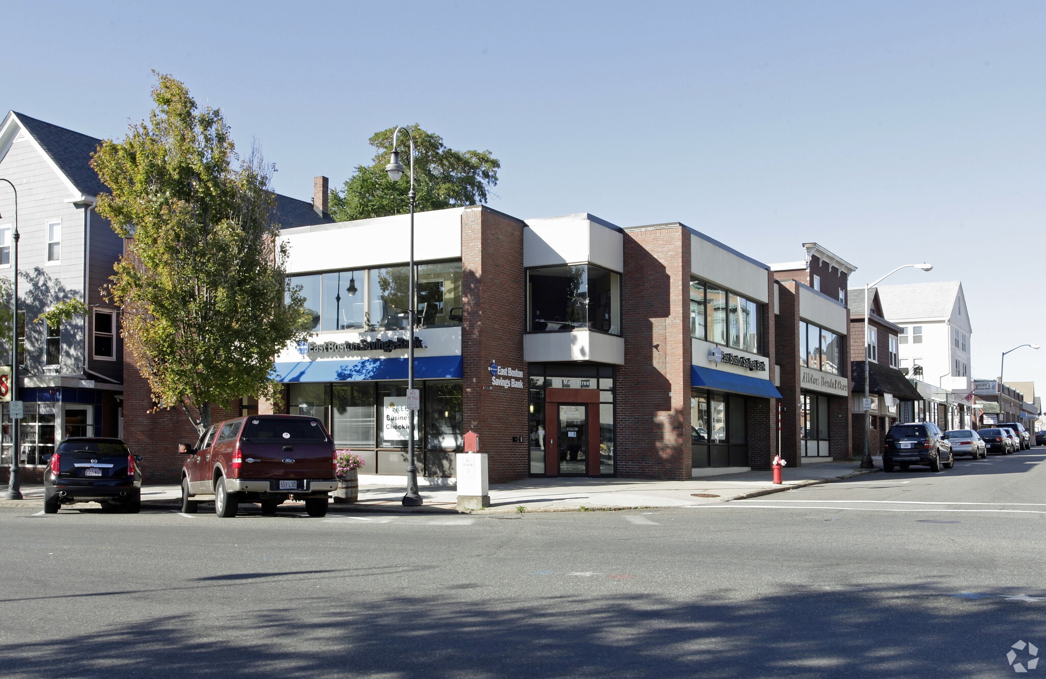 381 Main St, Wakefield, MA for Rent