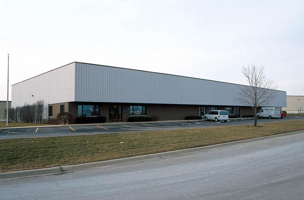 630-634 Schneider Dr, South Elgin, IL for Sale