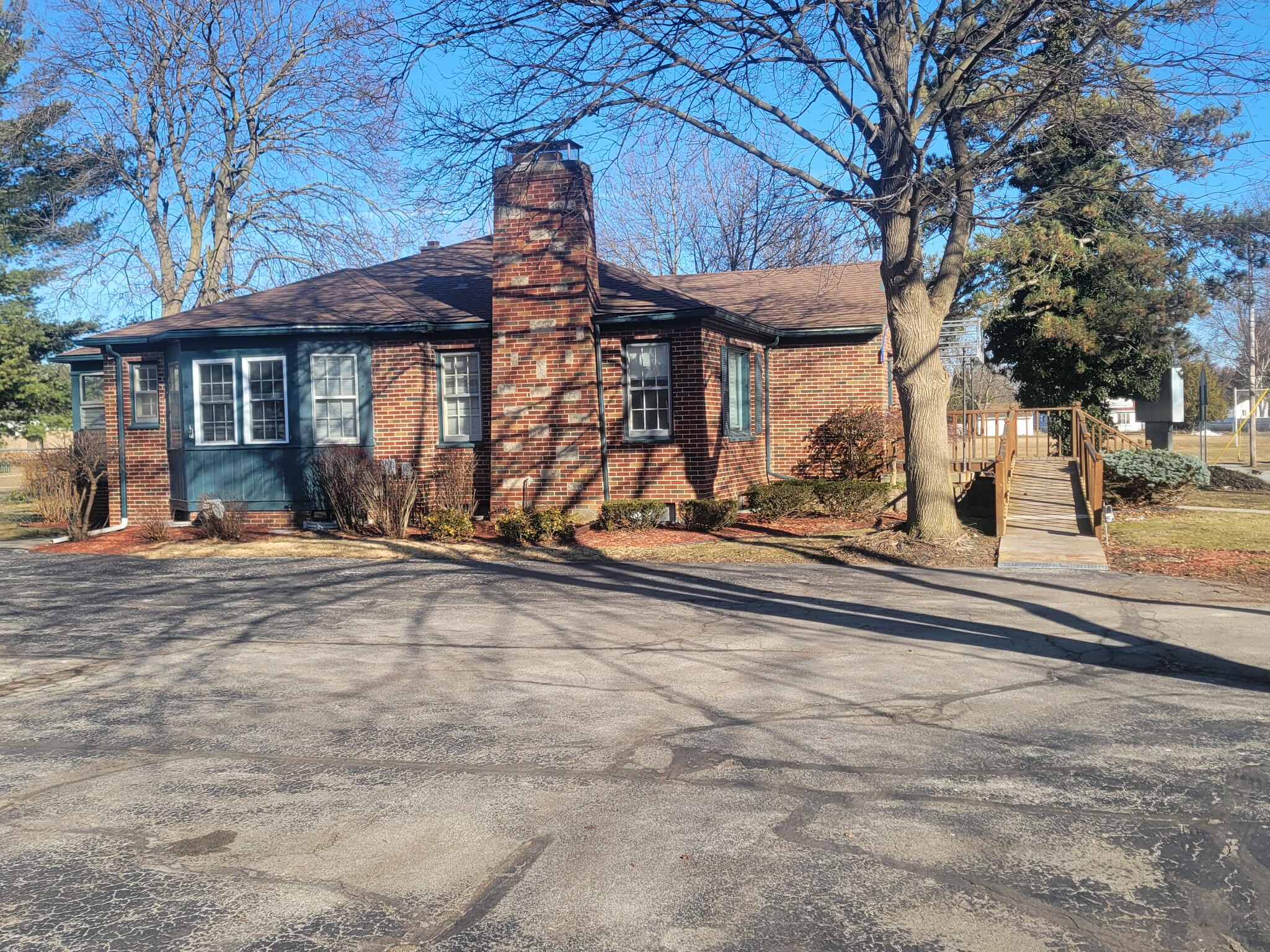 2135 Brenner St, Saginaw, MI for Sale