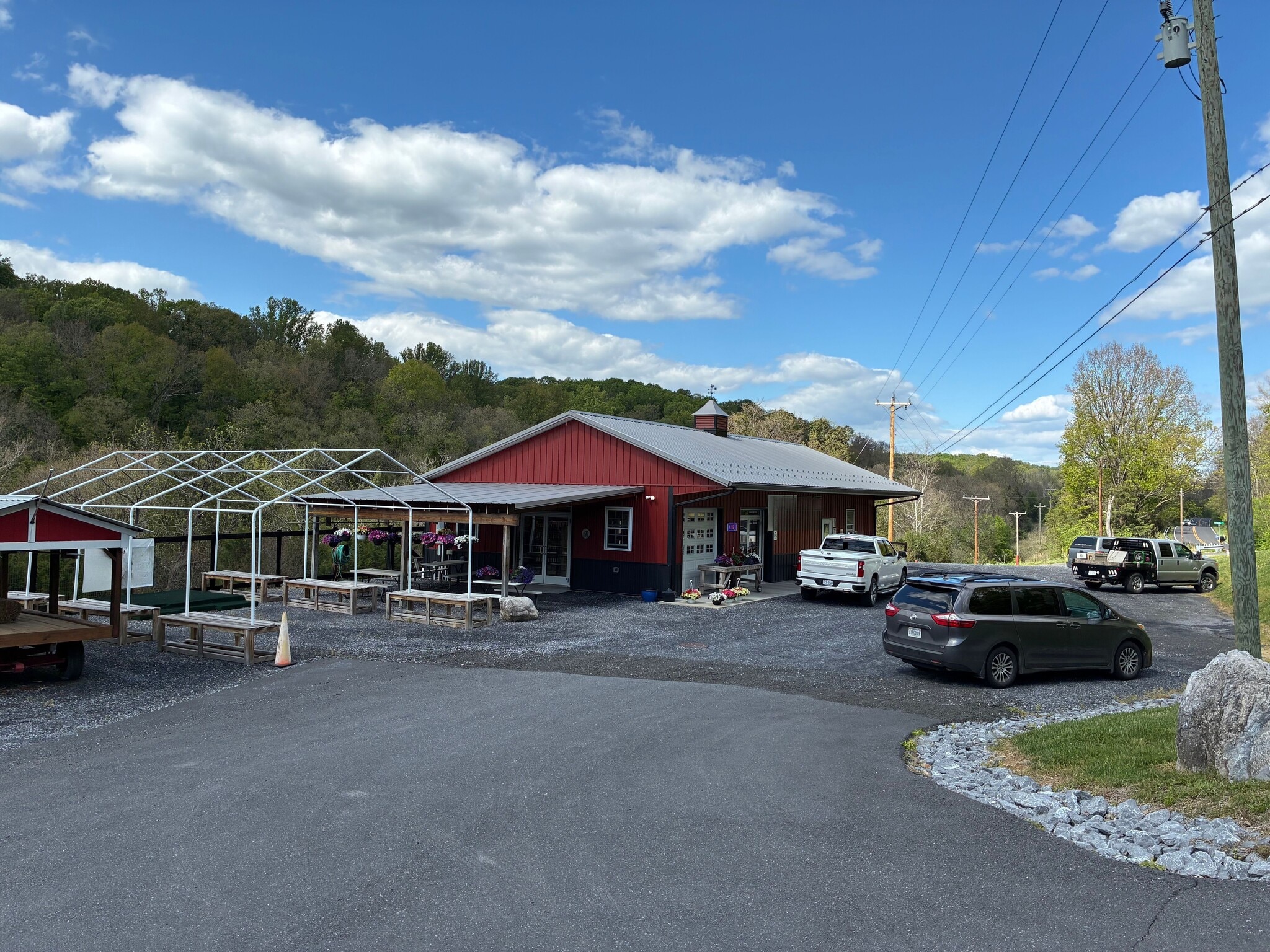 885 Stonewall Jackson Hwy, Bentonville, VA for Rent