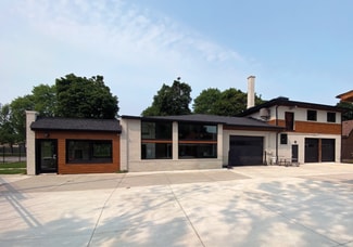 Milwaukee, WI Flex - 3178 N Fratney St