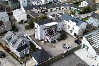 Newport, RI Hospitality - 28 Weaver Ave