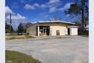 110 Leonard Ave  