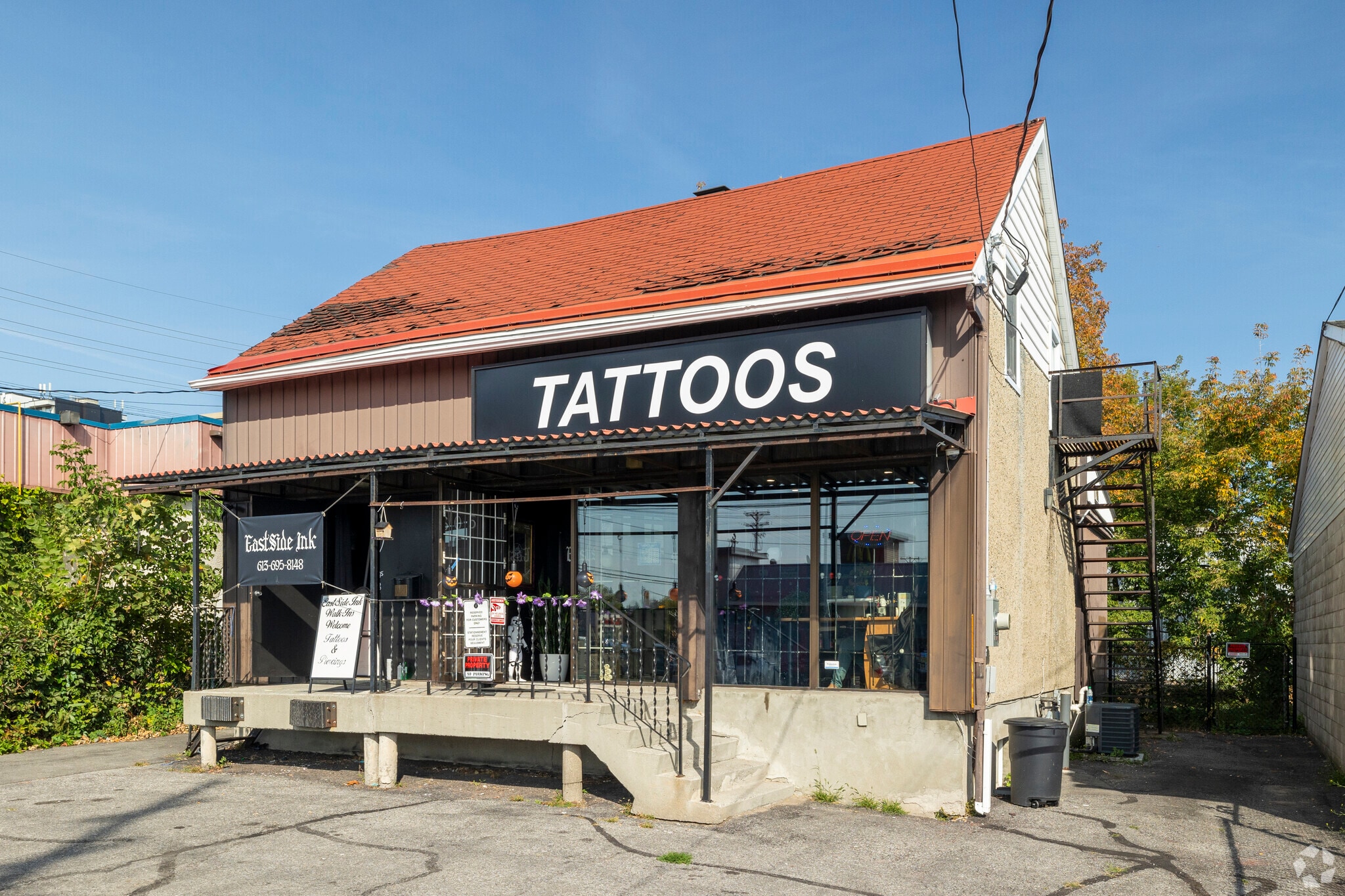 605 Center St, Ottawa, ON for Sale