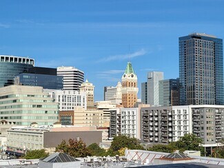 900 Alice St Unit 920  