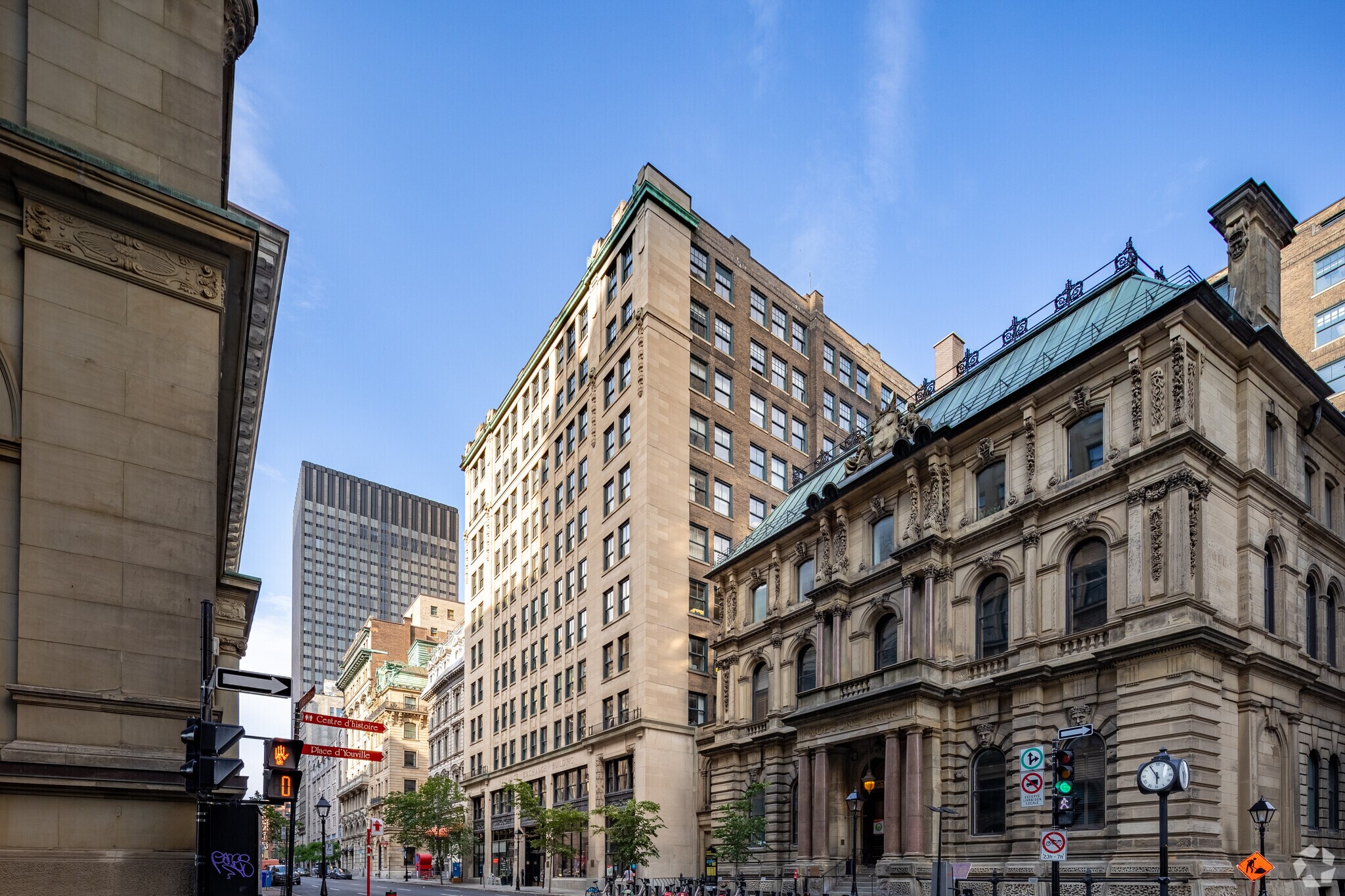 276-288 Rue Saint-Jacques, Montréal, QC for Rent