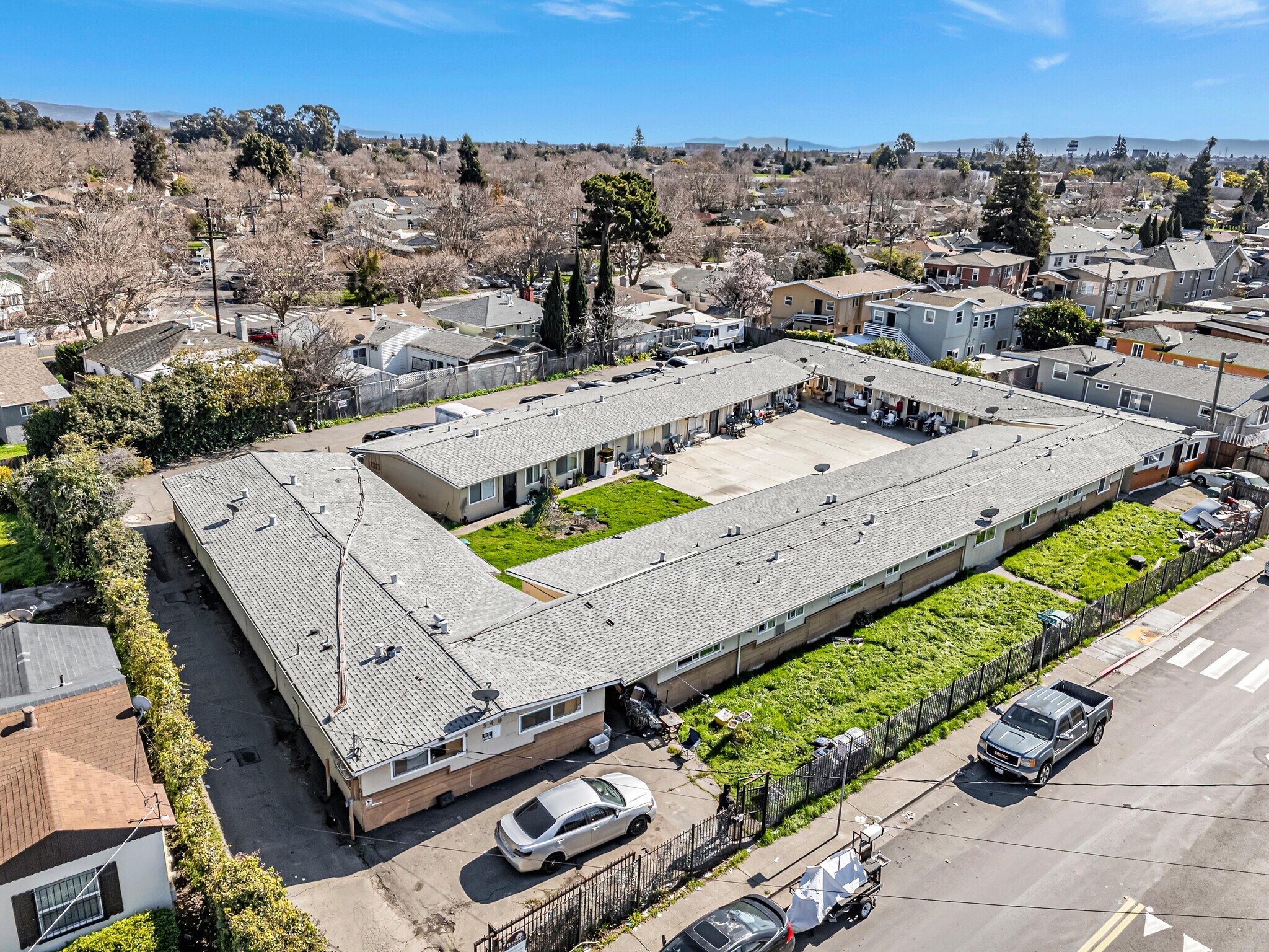 548 105th Ave, Oakland, CA for Sale