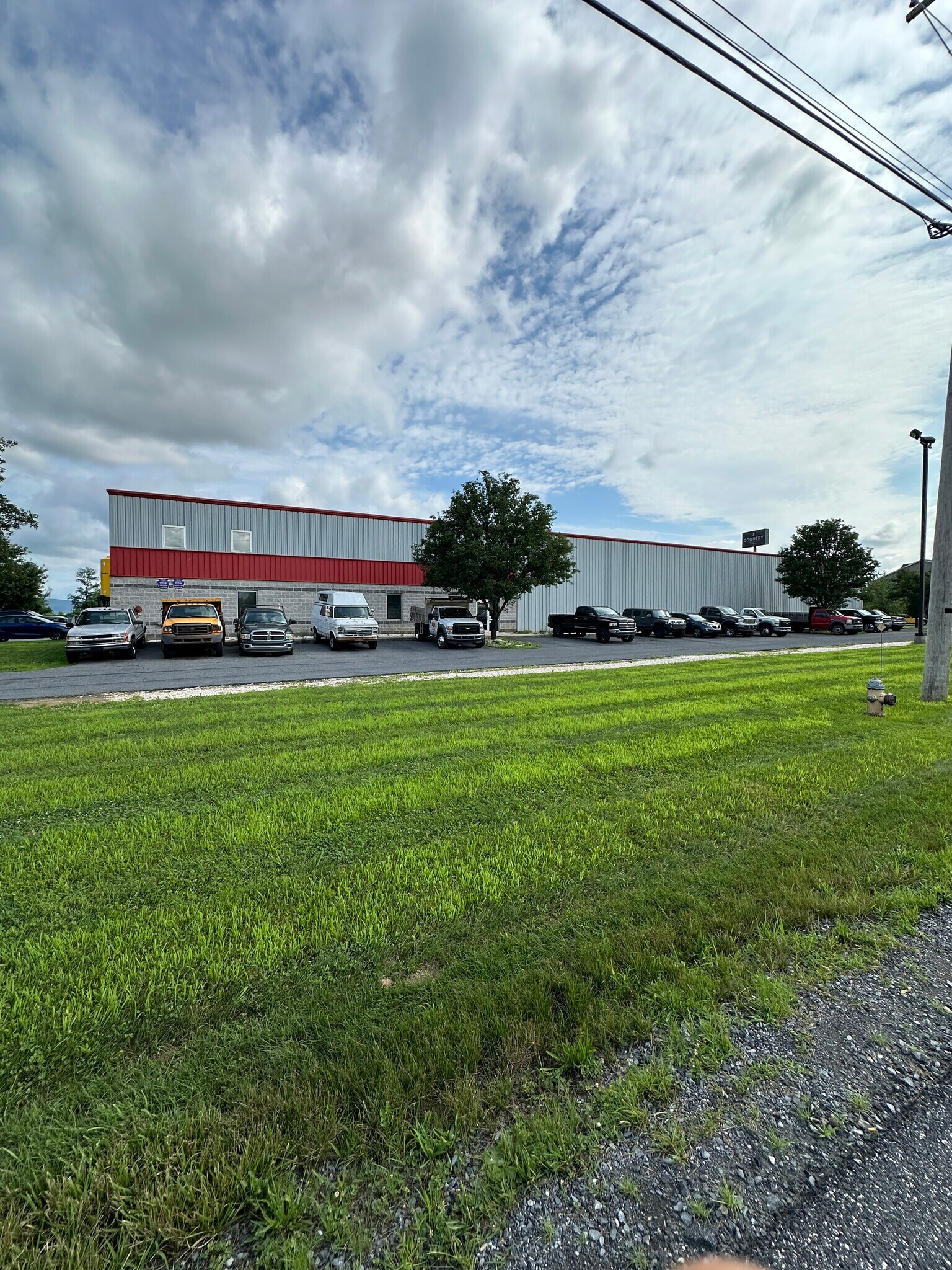 1521 E Commerce Ave, Carlisle, PA for Rent