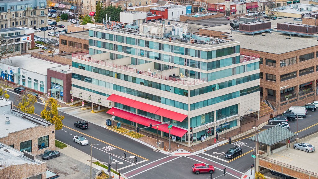 1770 First St, Highland Park, IL for Rent