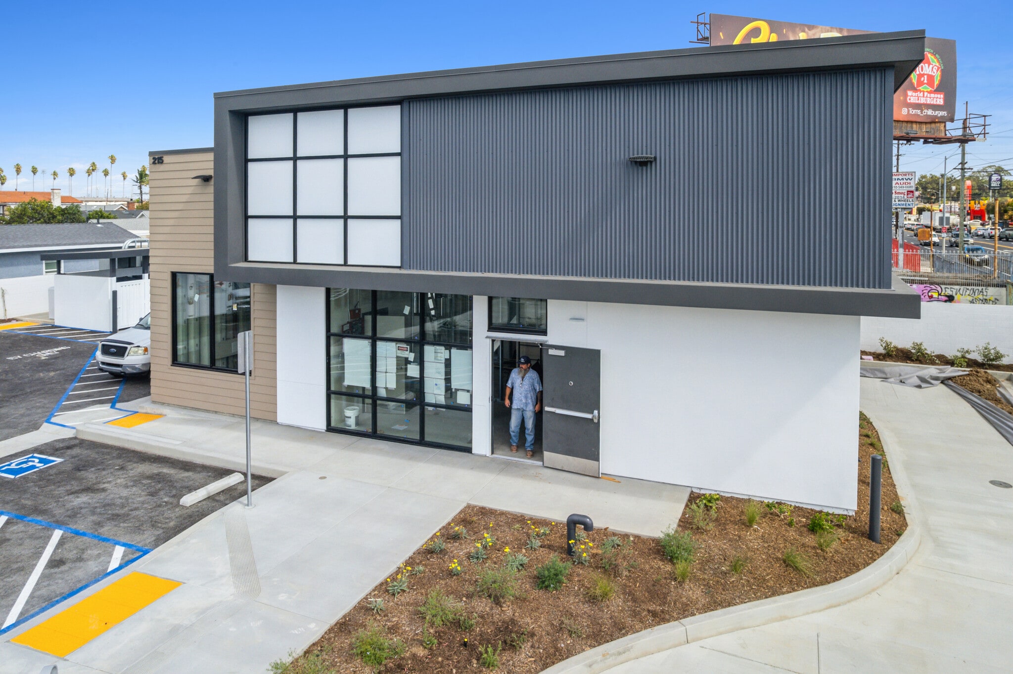 215 W Pacific Coast Hwy, Wilmington, CA for Sale