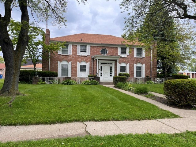 5360 Cresthaven Ln, Toledo, OH for Sale