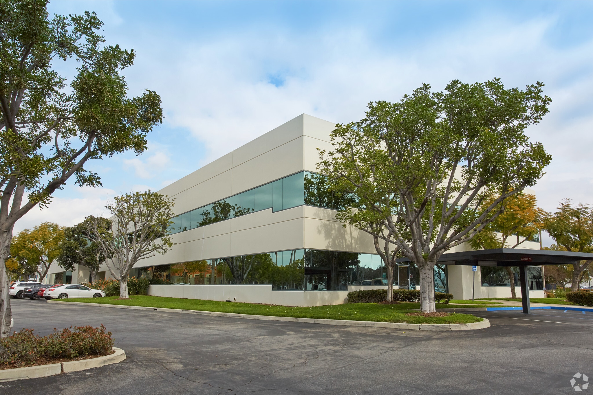10350 Heritage Park Dr, Santa Fe Springs, CA for Rent