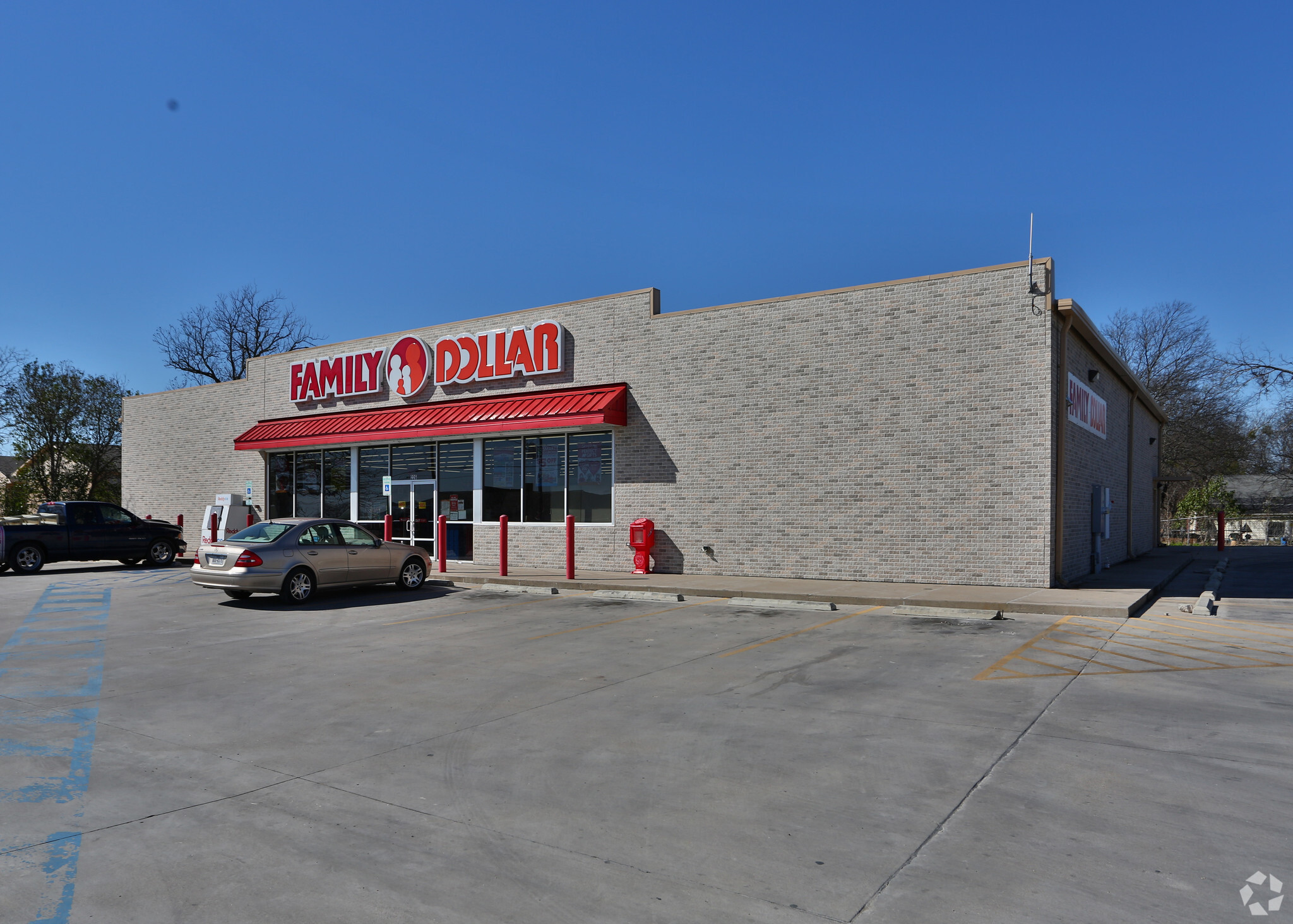 226 S Waco St, Hillsboro, TX for Rent