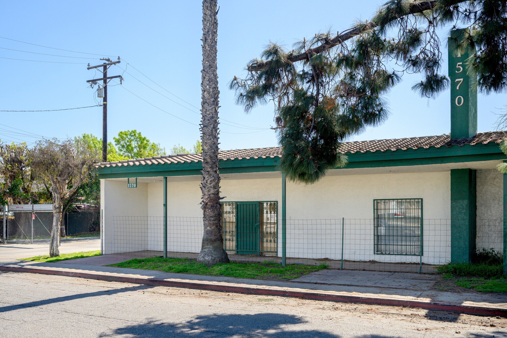 1570 W Mission Blvd, Pomona, CA for Rent