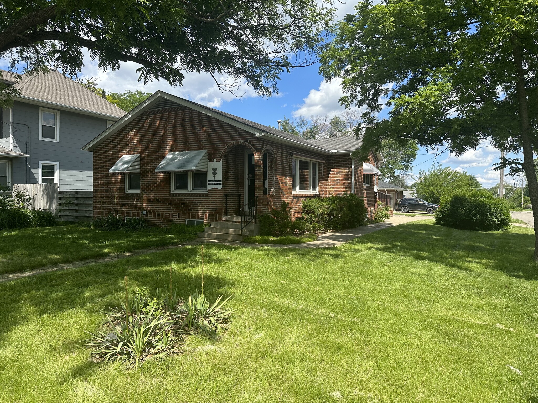 2601 E 14th St, Des Moines, IA for Sale