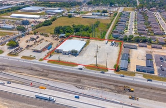 Seguin, TX Sports and Entertainment - 735 E Interstate 10