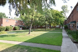 East Cleveland, OH Apartments - 1724 Taylor Rd