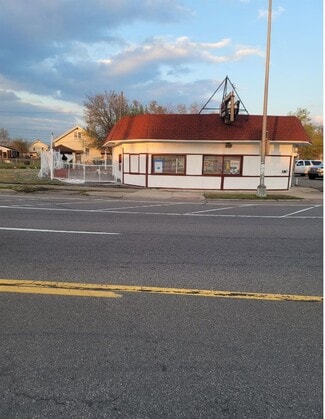 Detroit, MI Storefront Retail/Office - 8300 Livernois Ave Detroit, MI Storefront Retail/Office - 8300 Livernois Ave