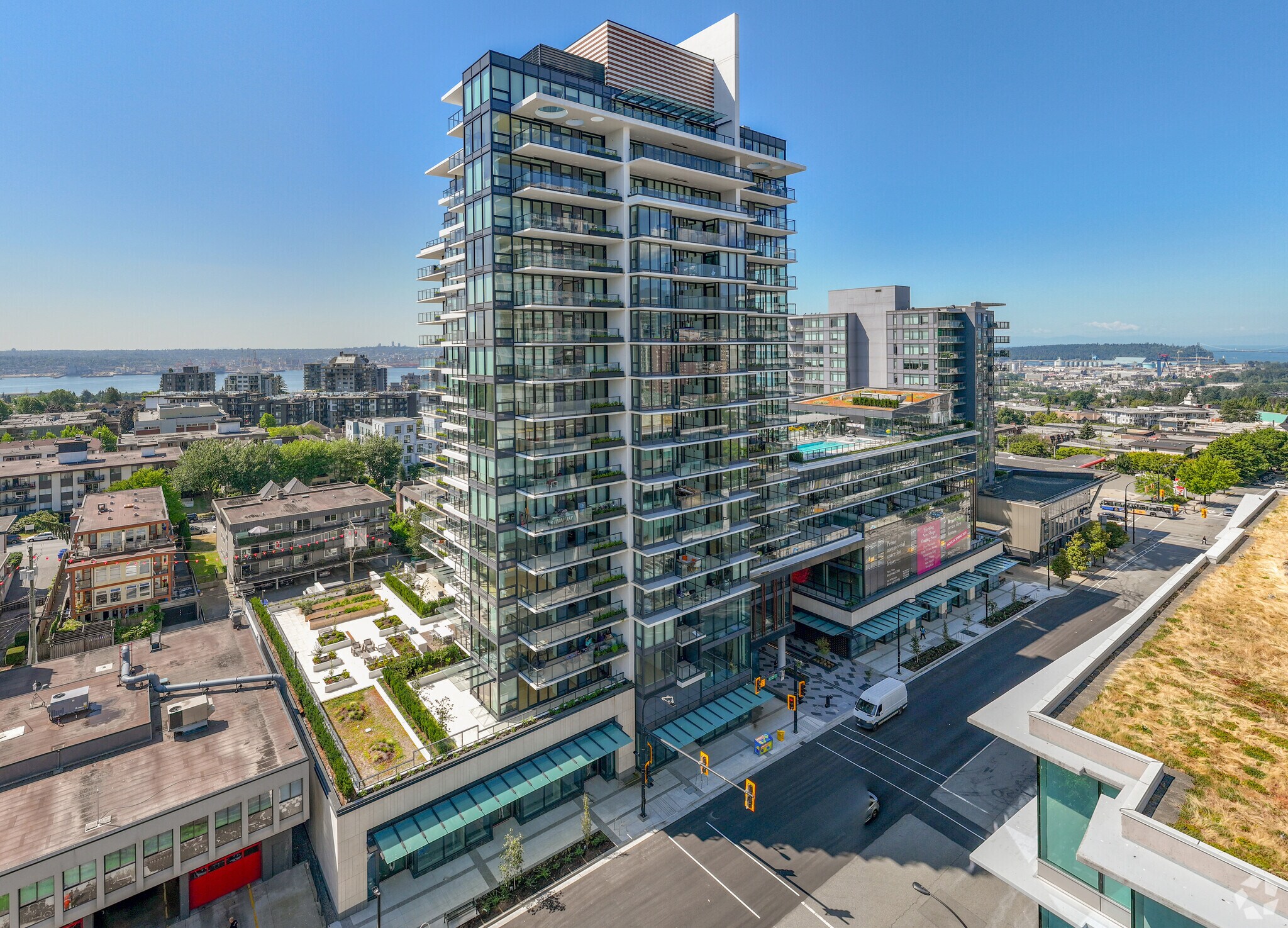 125-145 13th St E, North Vancouver, BC for Rent