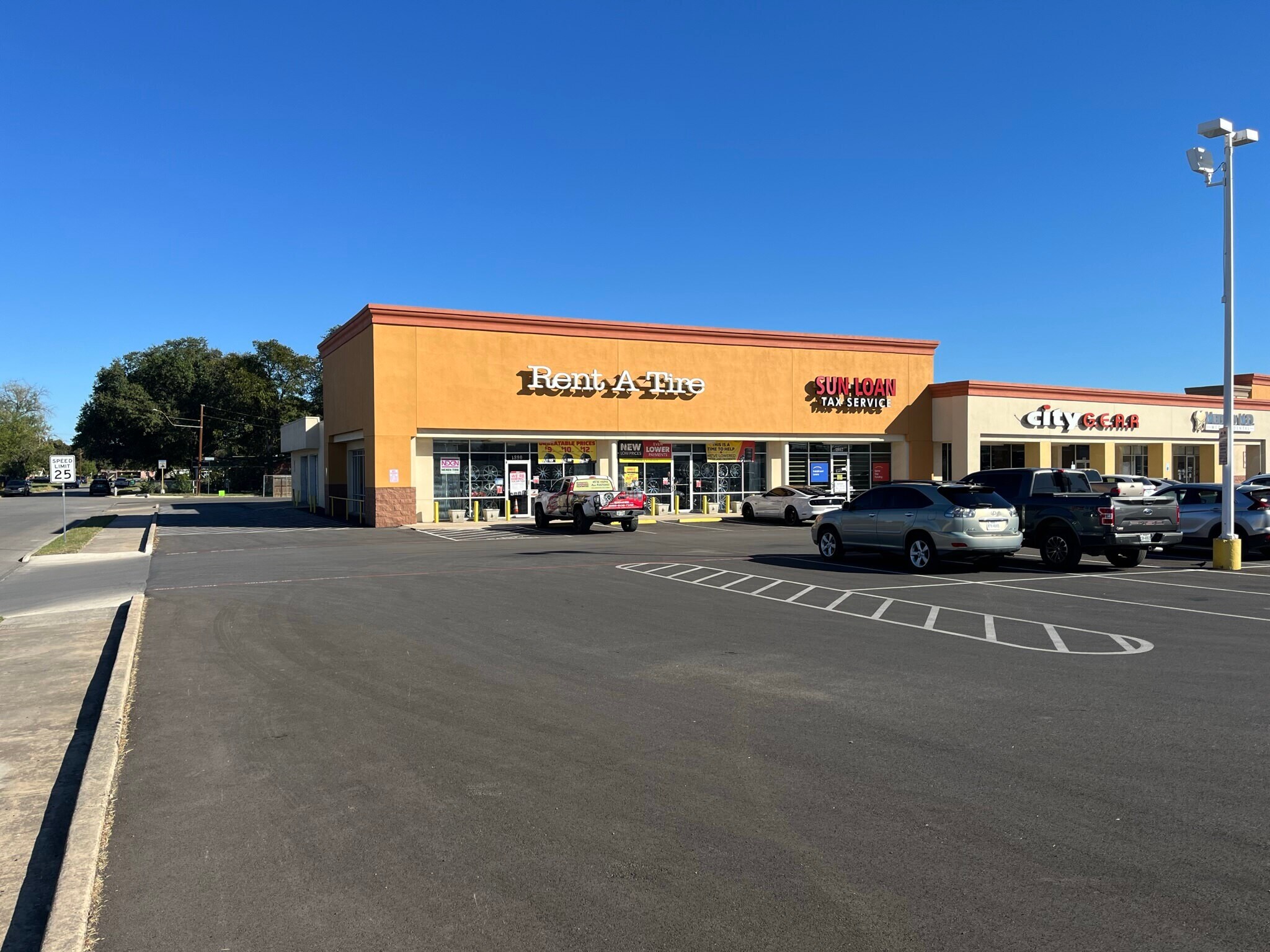 1800-1866 S WW White Rd, San Antonio, TX for Rent
