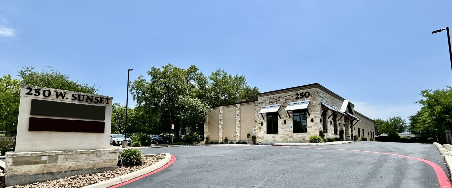 250 W Sunset Rd, San Antonio, TX for Rent