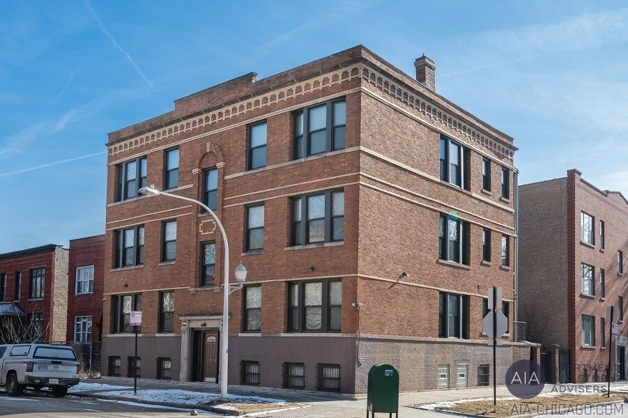 3257 W Pierce Ave, Chicago, IL for Sale